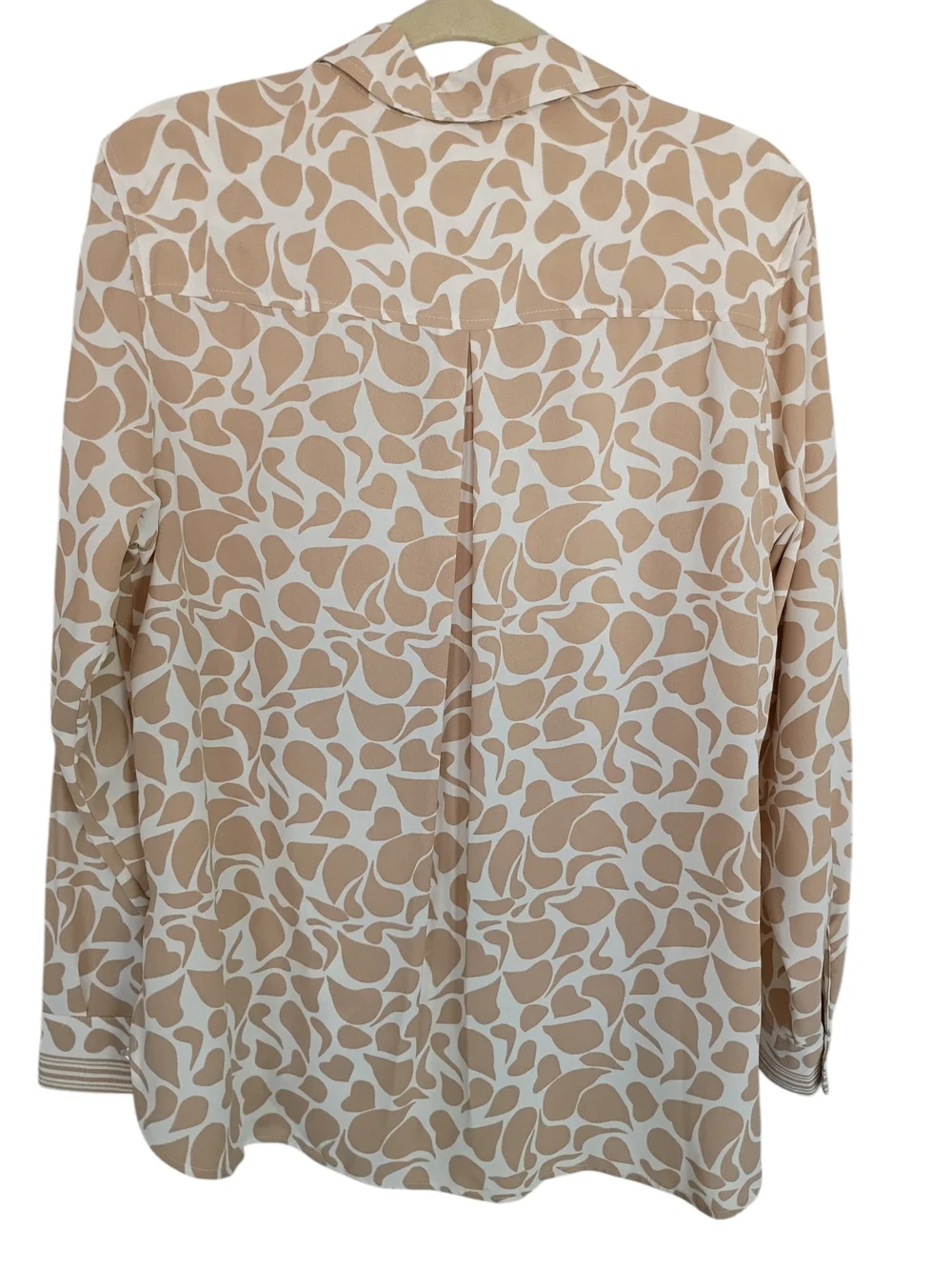 Max Studio Beige & Cream Leaf Like Print Button Down Blouse SZ L ❤️ - Picture 3 of 5
